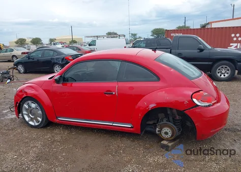 2015 Volkswagen Beetle 1.8T Fleet Edition из США, поврежденный, VIN 3VWF17AT6FM629094